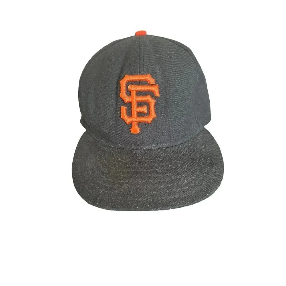 New Era Black Snapback MLB Flat Brim Twill San Francisco Gaints Hat Size 7. 3/8